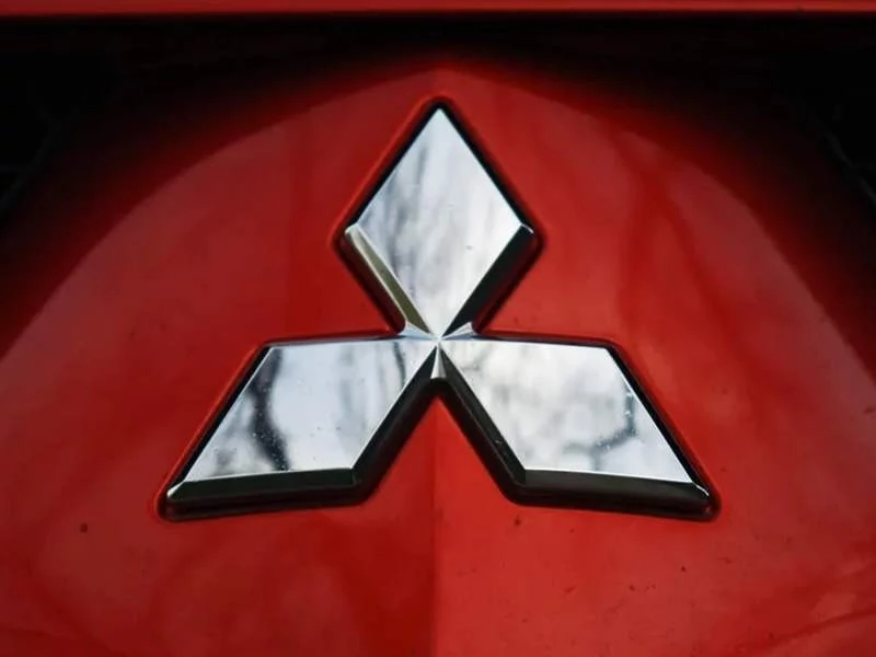 Oficina Mecânica Mitsubishi